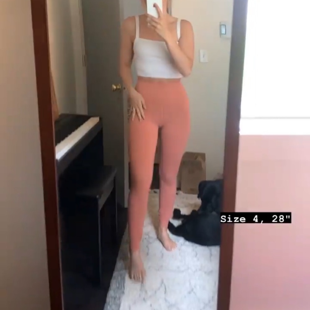 Lululemon Aligns 28"